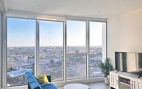 Luxurious City View At Sydney Olympic Park